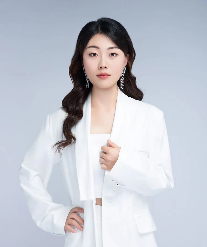 李凡
